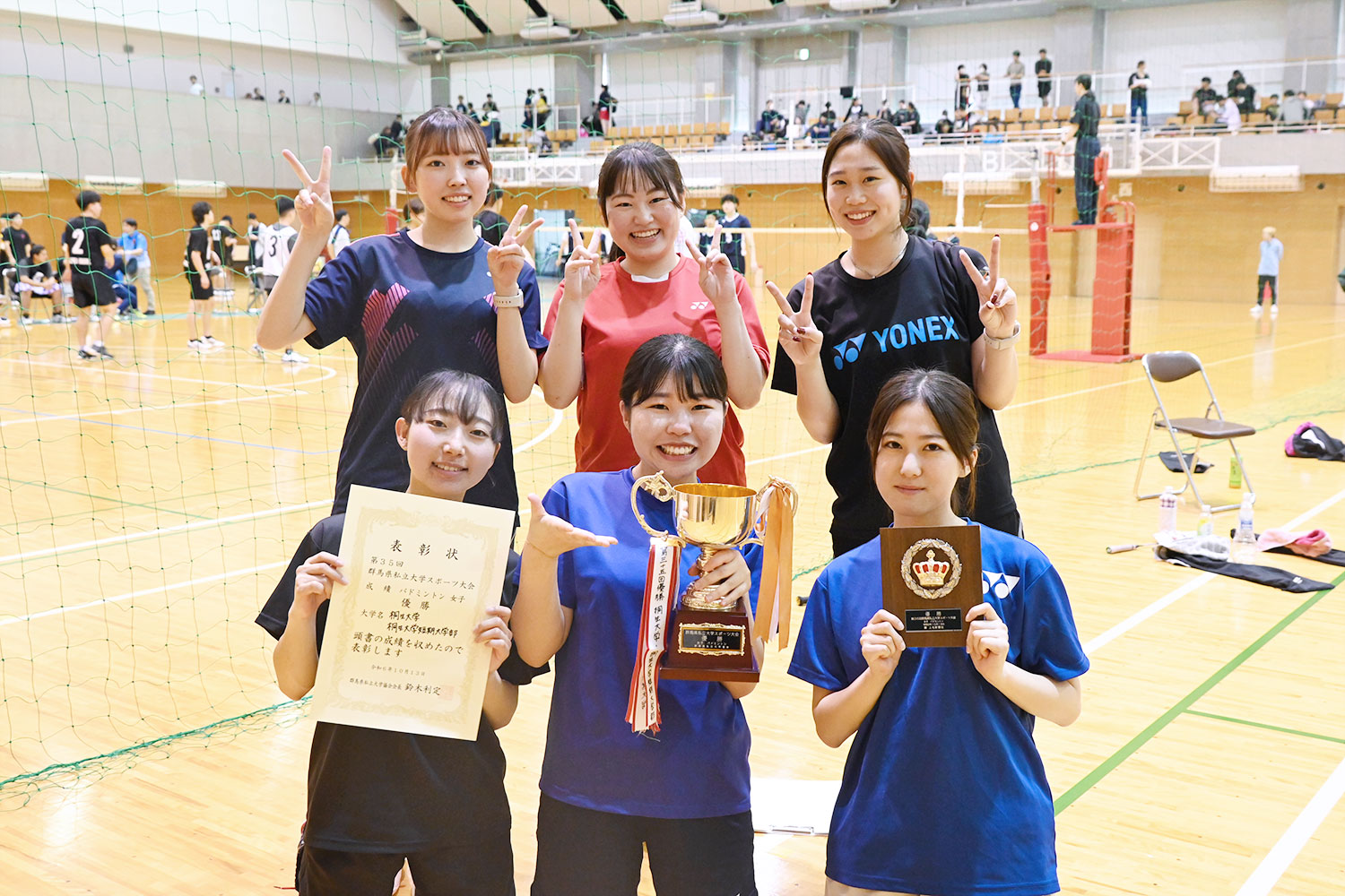 バドミントンサークル女子が優勝しました！