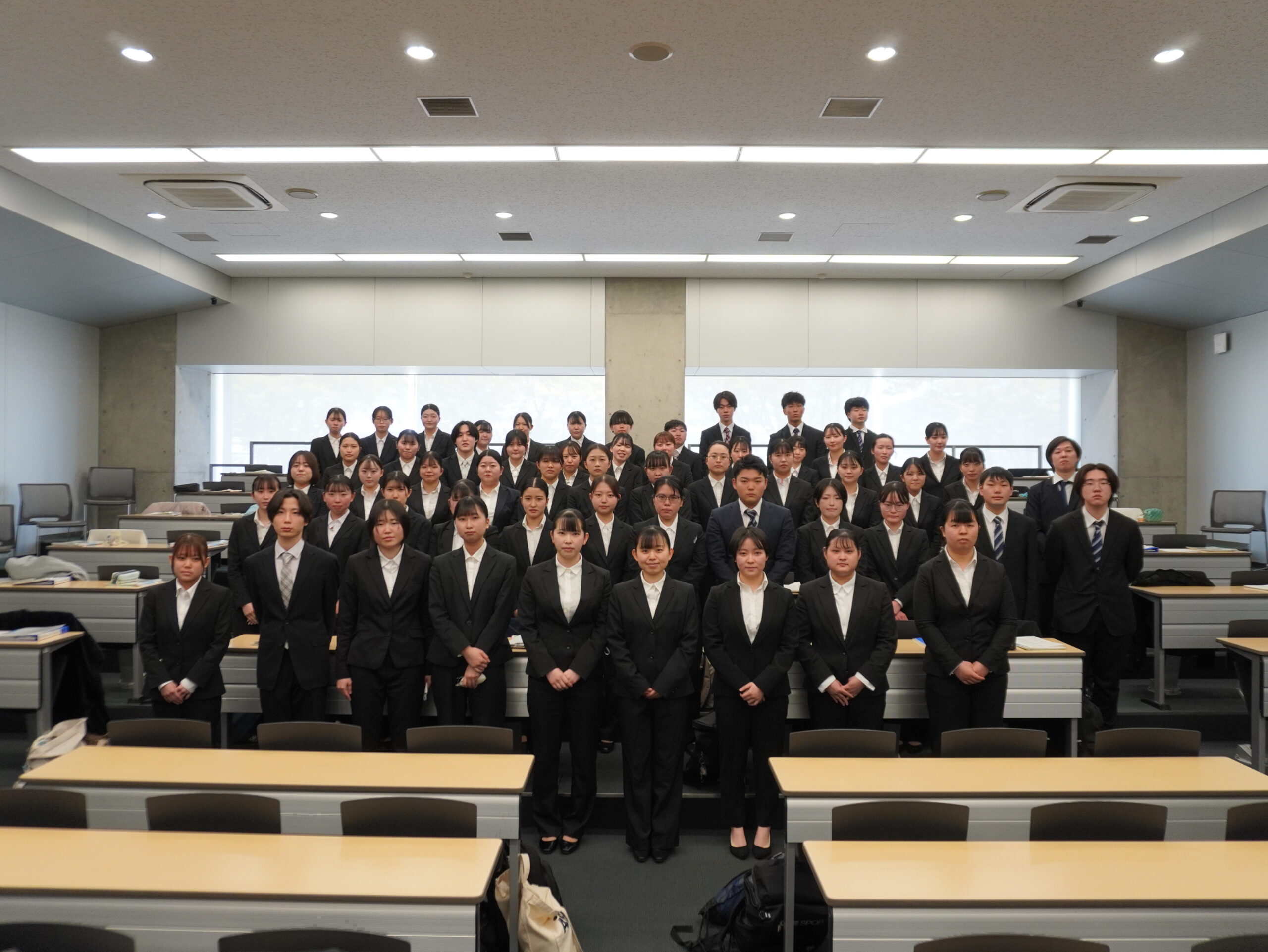 【栄養学科】臨床栄養学実習Ⅲ　臨地実習報告会を行いました